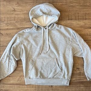 ALO Yoga Women’s Light Gray Accolade Hoodie